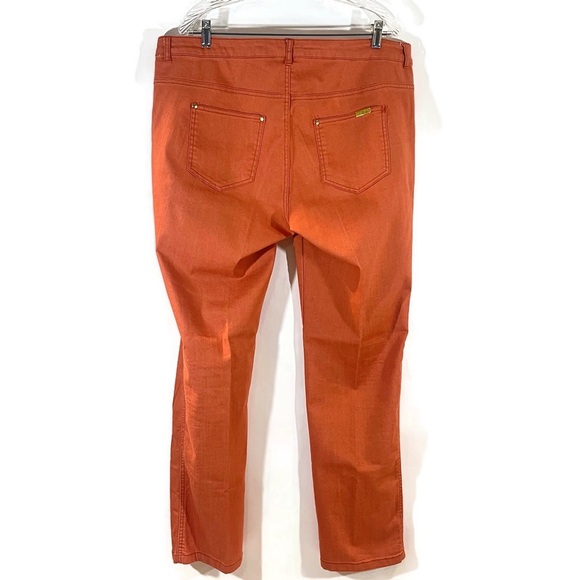 IMAN Straight Leg Stretch Jeans - Picture 2 of 8